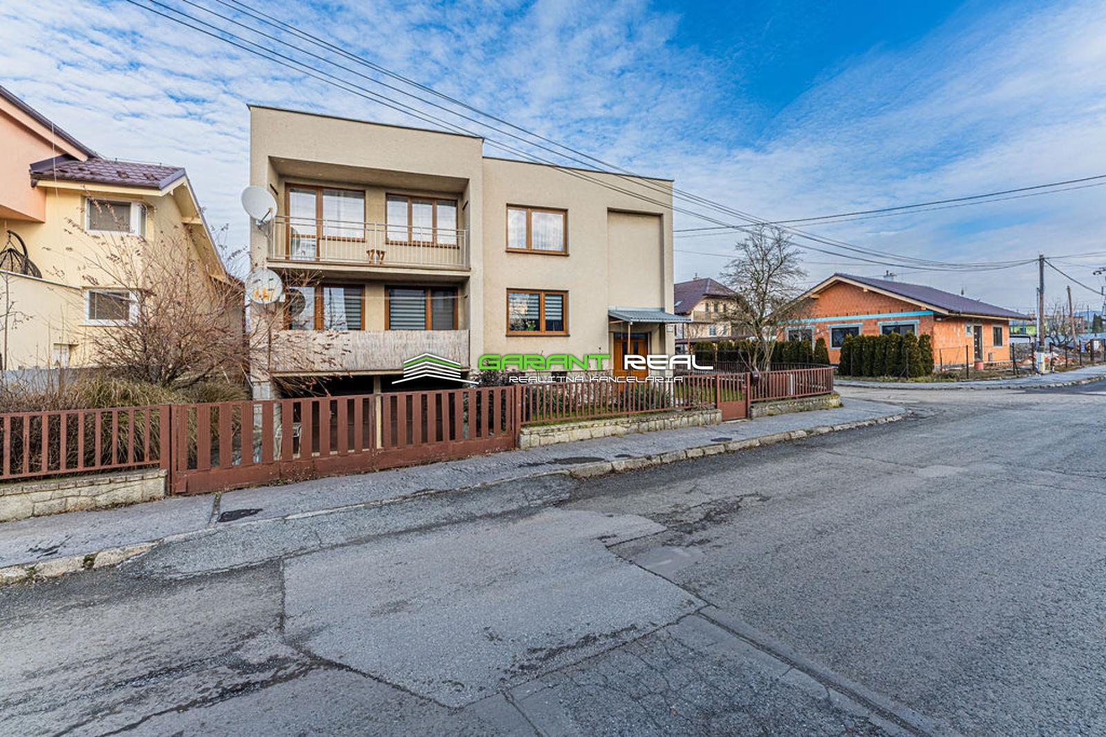 GARANT REAL - predaj 4-izbový byt v rodinnom dome, 105 m2, so záhradou 300 m2 a prístreškom na parkovanie, Prešov, Nižná Šebastová