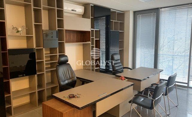 Kancelárske priestory v centre mesta 105 m2 +  58 m2 zasadačka + terasa – fotka 2