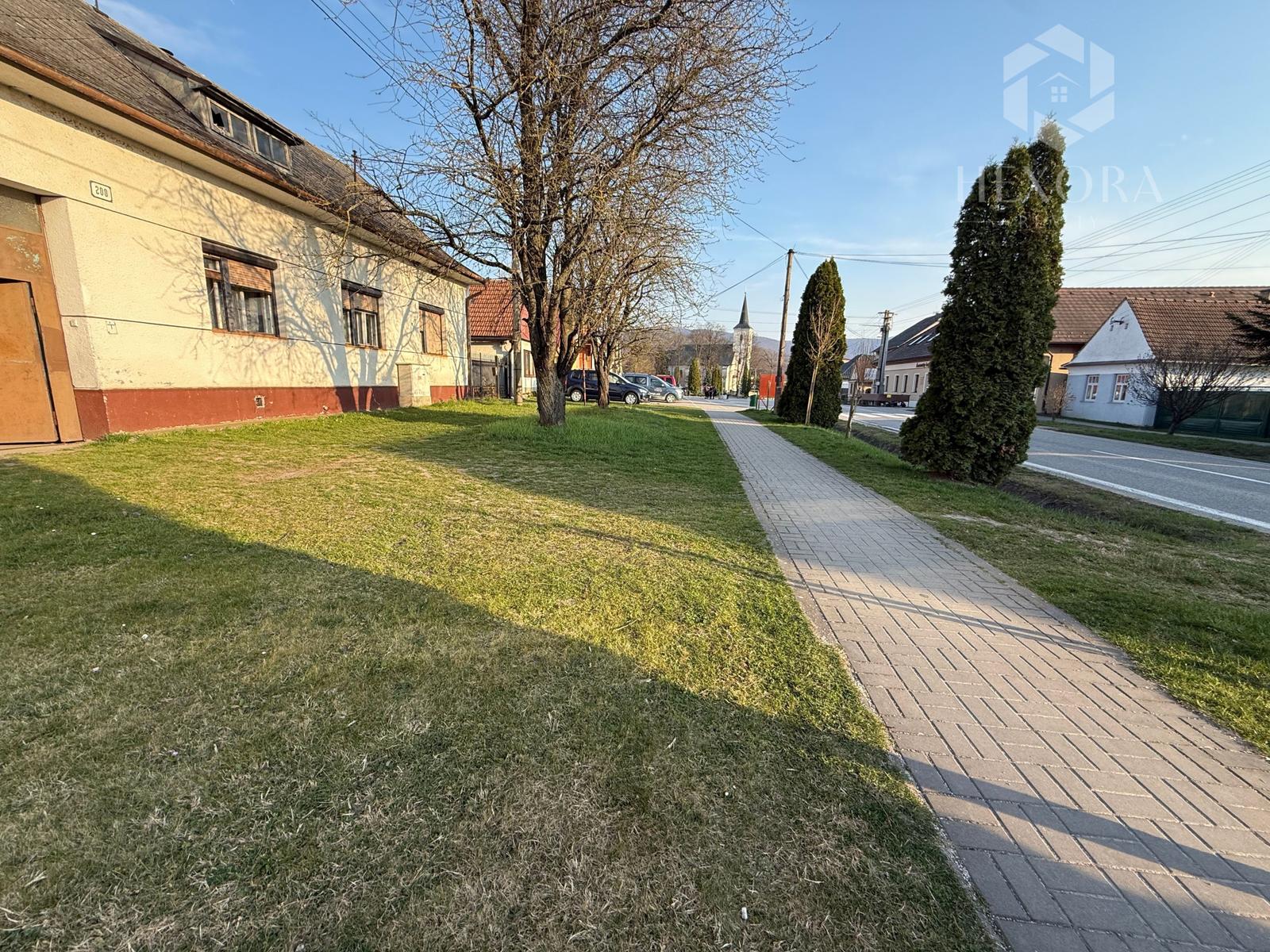 Na predaj rodinný dom v obci Prievaly – fotka 2
