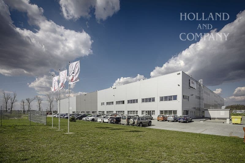 Skladová plocha Malacky 2500 m2 – fotka 2