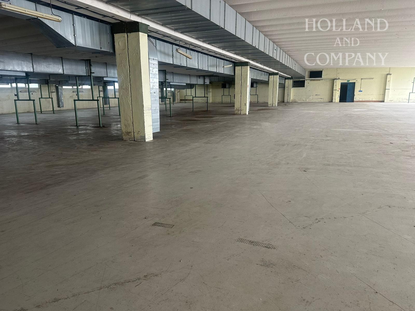 Priemyselná hala na prenájom v Kútoch