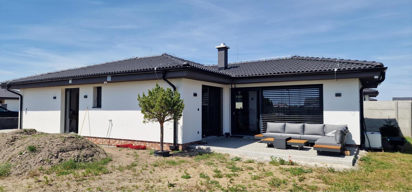 Ponúkame na predaj 4 izbový rodinný dom s ÚP 118m2 , pozemok 500m2, Zohor, TEPELNÉ ČERPADLO