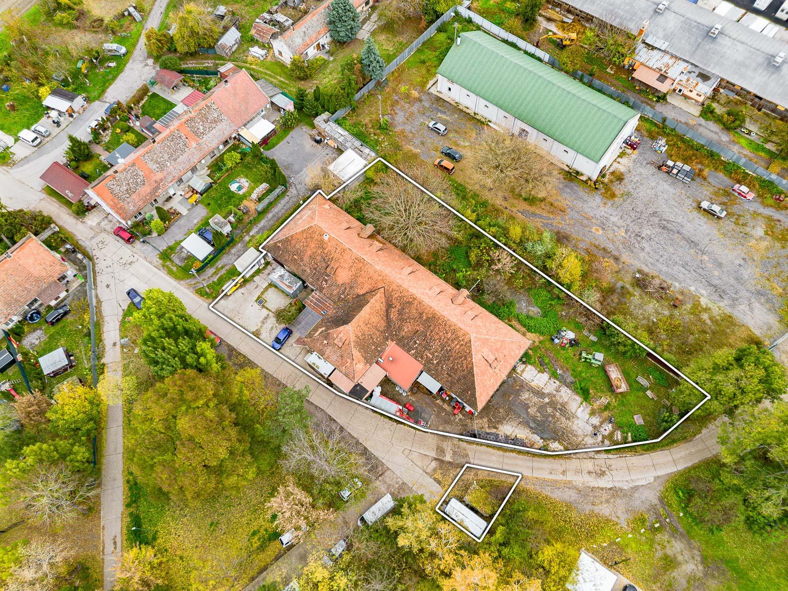 LÚČNY DVOR - INVESTIČNÝ STAVEBNÝ POZEMOK - 2495M2 – fotka 2