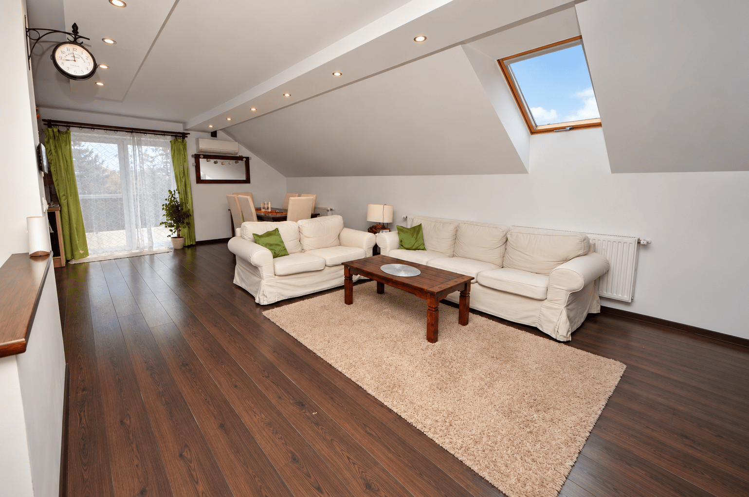 Predaj 4i dom, 52 m2 garáž, 518 m2 pozemok, Mosonmagyaróvár