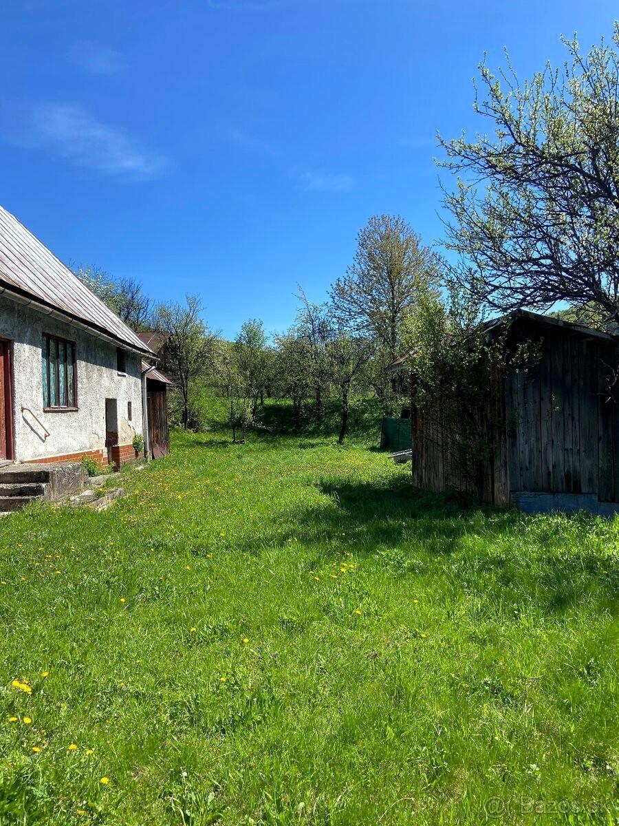 Na predaj 3 - izbový dom/ chata s verandou a záhradou v obci Krajná Porúbka. – fotka 2