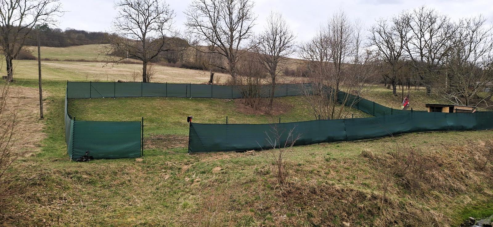 Stavebný pozemok 850 m² v obci Prosačov – pokoj, súkromie a ideálne miesto pre váš nový domov.