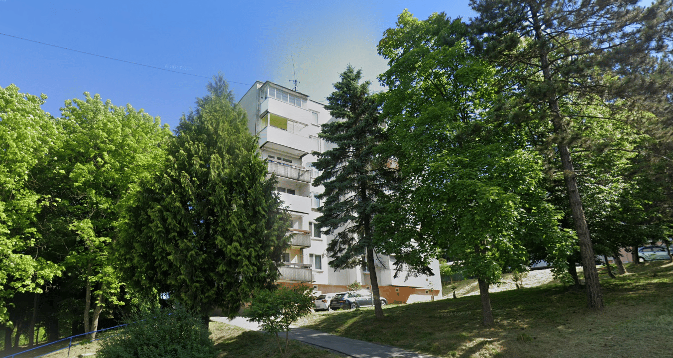 Na predaj 3 - izbový byt o výmere 67 m² na sídlisku 1.mája vo Vranove nad Topľou.
