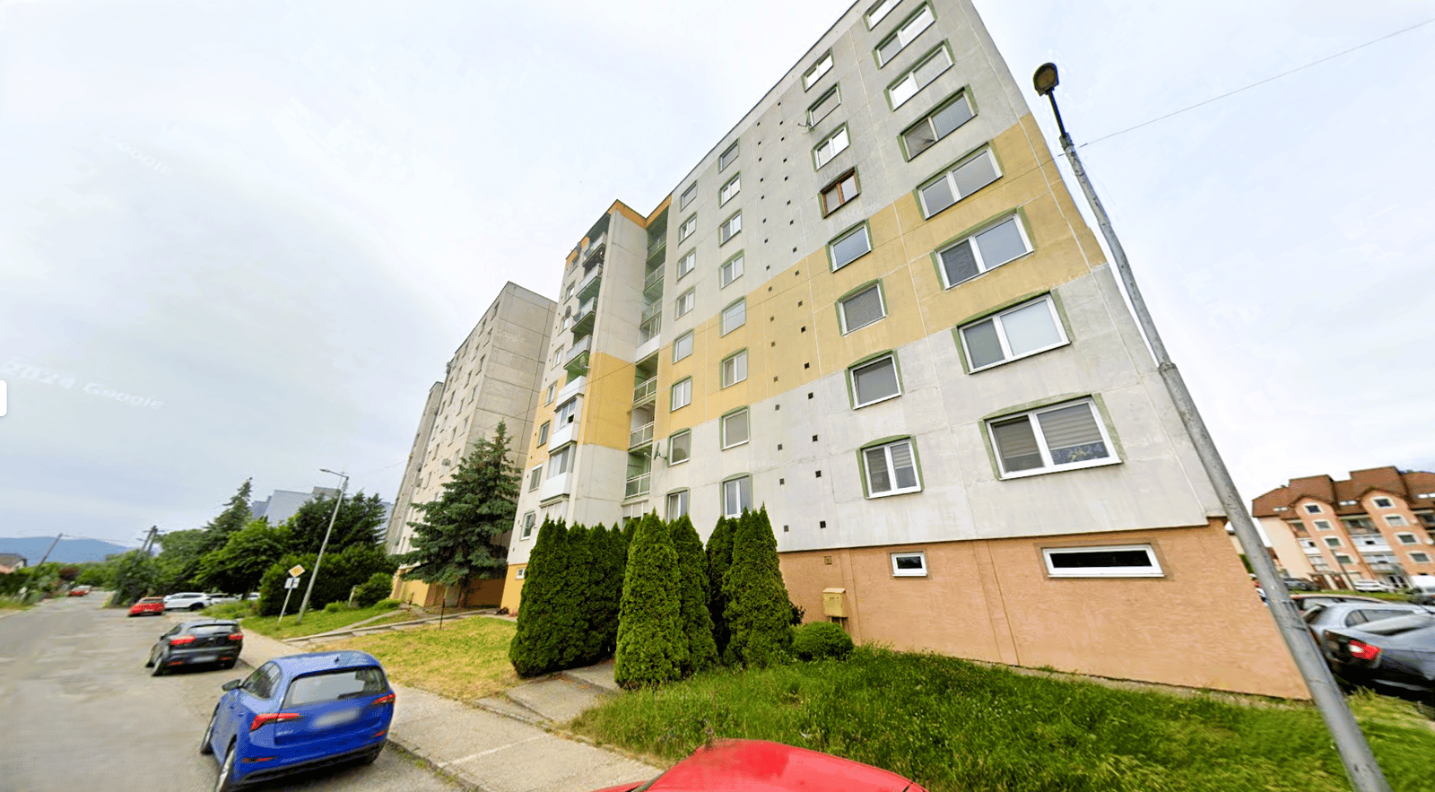 3-izbový byt so začatou rekonštrukciou na sídl. Lúčna vo Vranove nad Topľou.