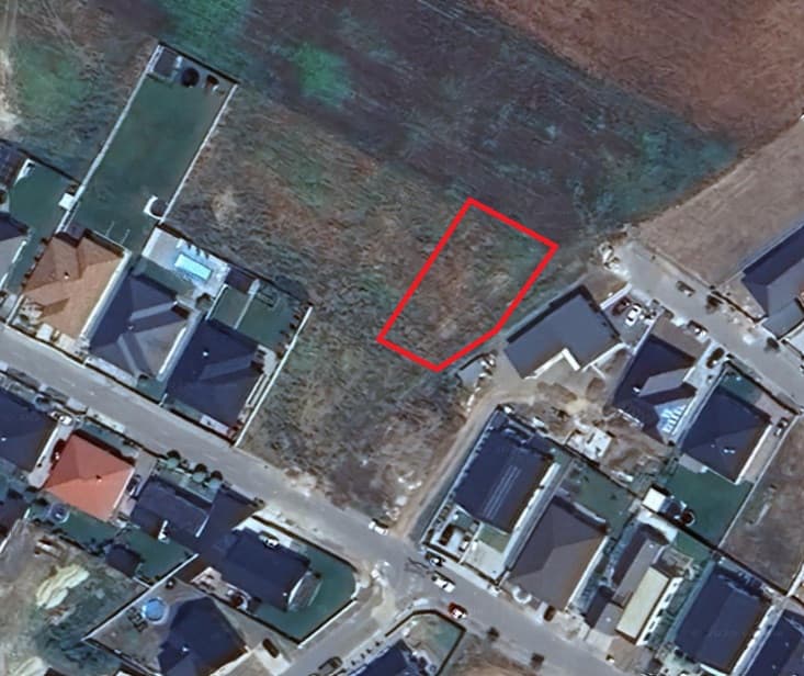 NA PREDAJ STAVEBNÝ POZEMOK - 824 m² – fotka 2