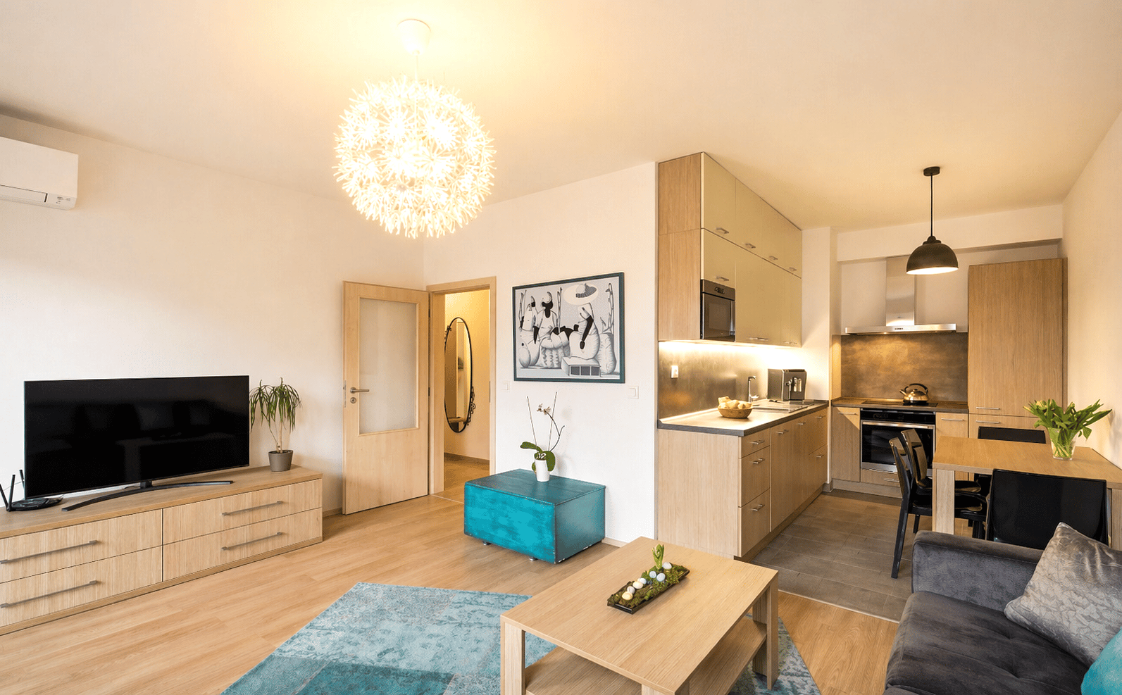 NOVÁ CENA - Moderný 3-izbový byt v centre, kompletná rekonštrukcia