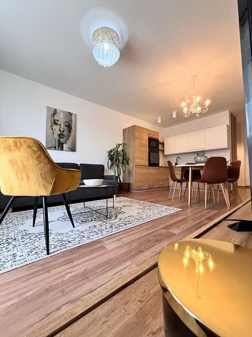 Výnimočný 3-izbový byt s vírivkou, záhradou a parkovaním – Modranka, Trnava
