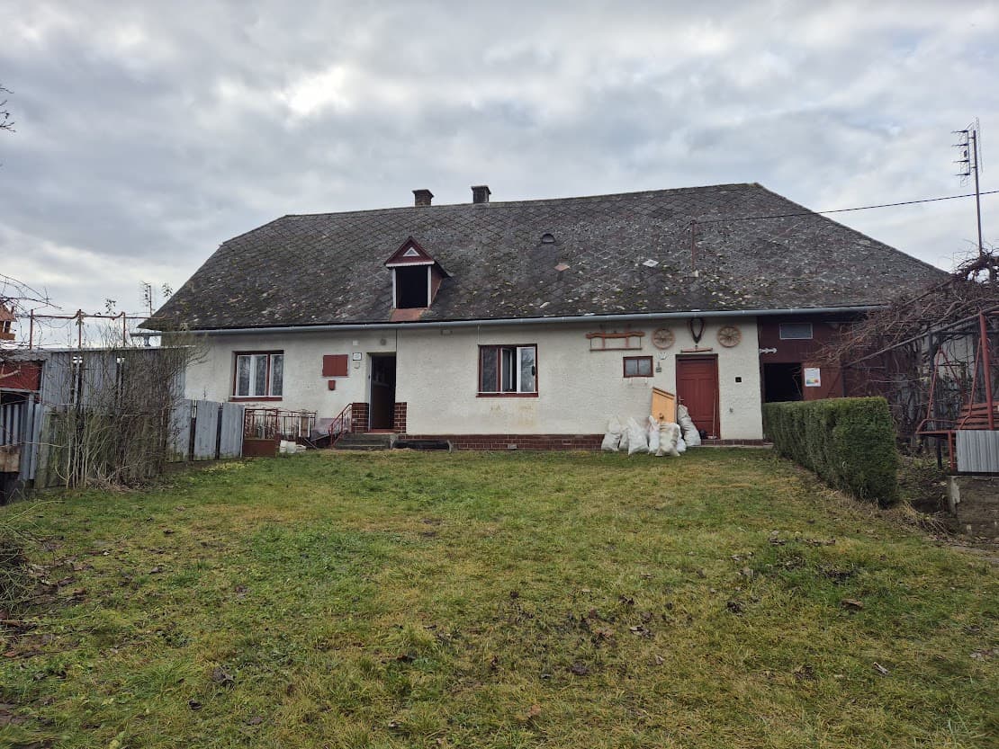 Predám RD alebo stavebný pozemok 1480 m2, Chmeľova, Bardejov