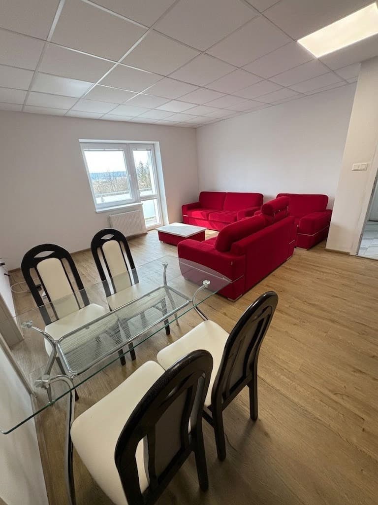🌿 Moderný 2-izbový byt so súkromnou terasou na prenájom 🏡