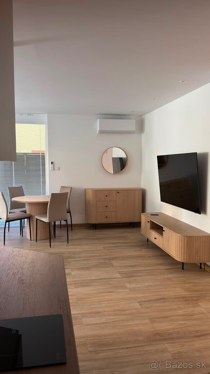2-IZBOVÝ BYT S TERASOU A PARKOVANÍM – CENTRUM PREŠOVA