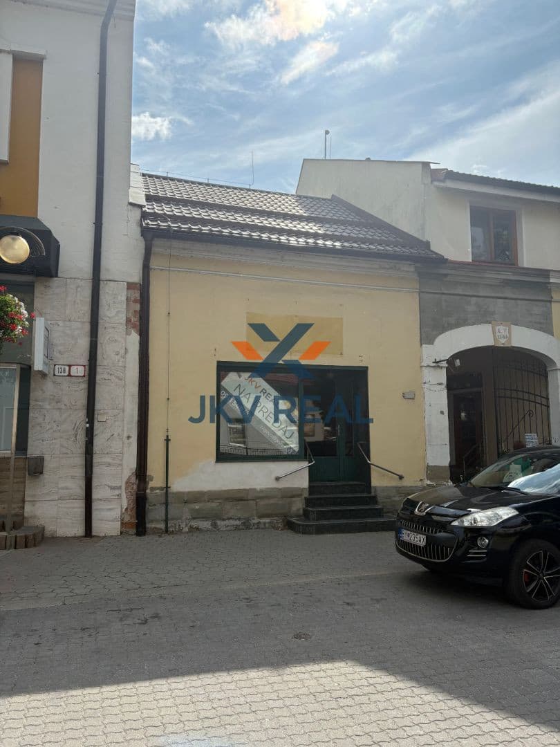 Obchodný priestor v centre Bytče – fotka 2