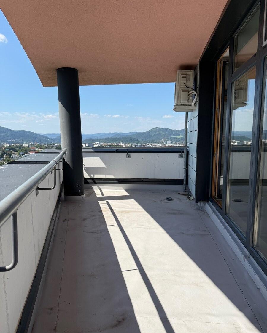 Na predaj výnimočný 4-izbový byt po rekonštrukcii 159,28 m².