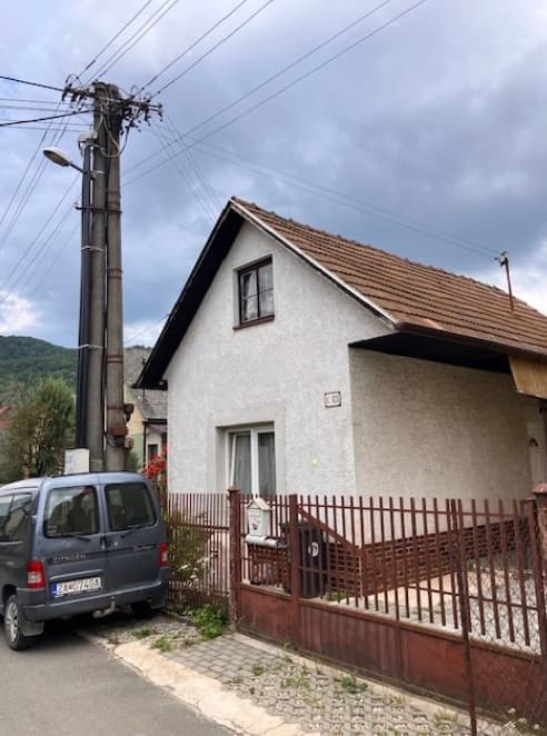 Starší rodinný dom so záhradou – ideálny na rekonštrukciu