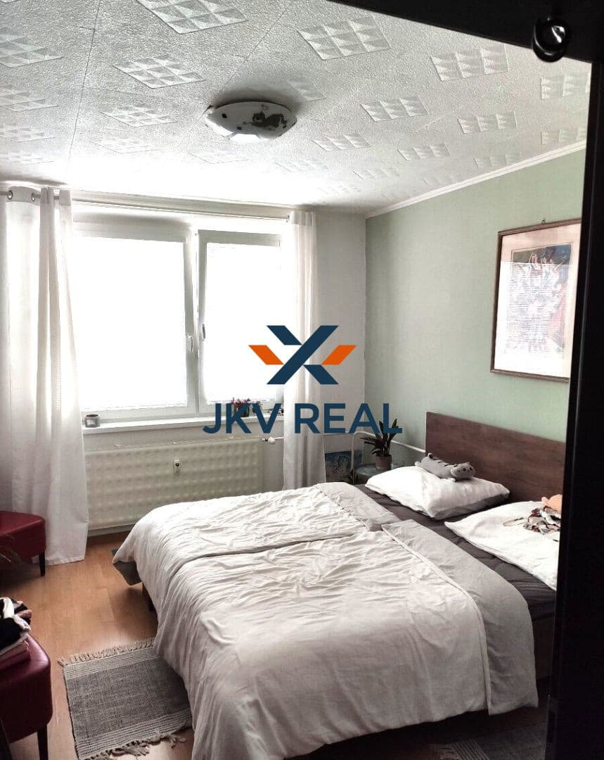 JKV REAL Vám ponúka pekný, priestranný 3 izbový byt na predaj v Centre Malaciek
