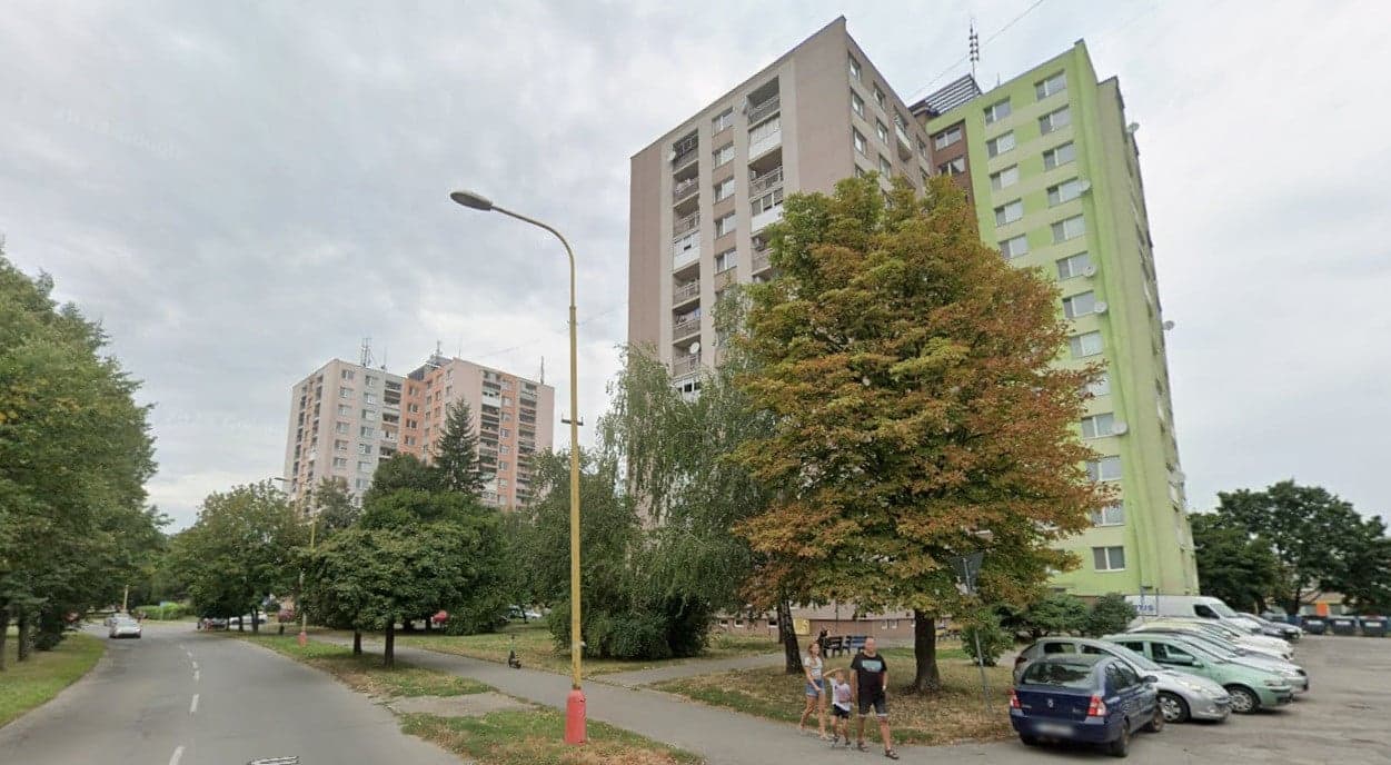 PREDAJ : 2-IZBOVÝ BYT S BALKÓNOM – MICHALOVCE,STRÁŇANY