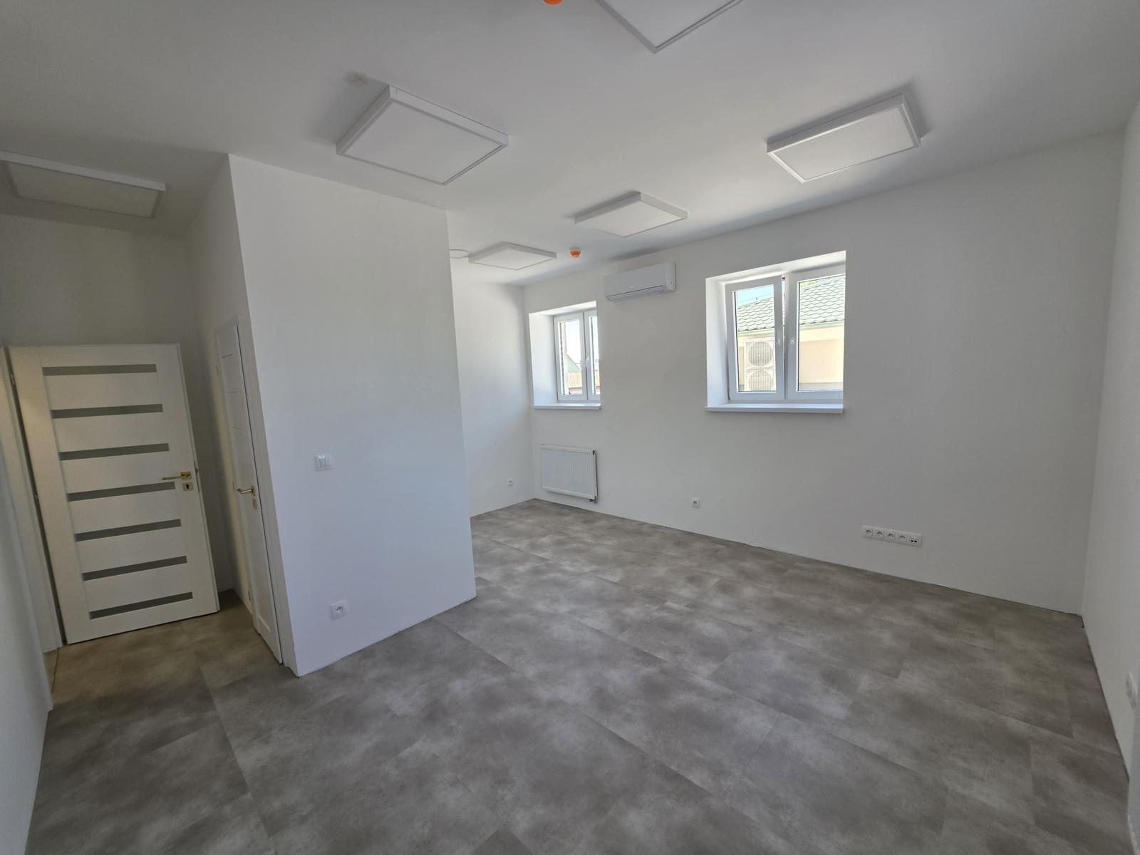 Luxusný kancelársky priestor 23,3m² v centre Hlohovca