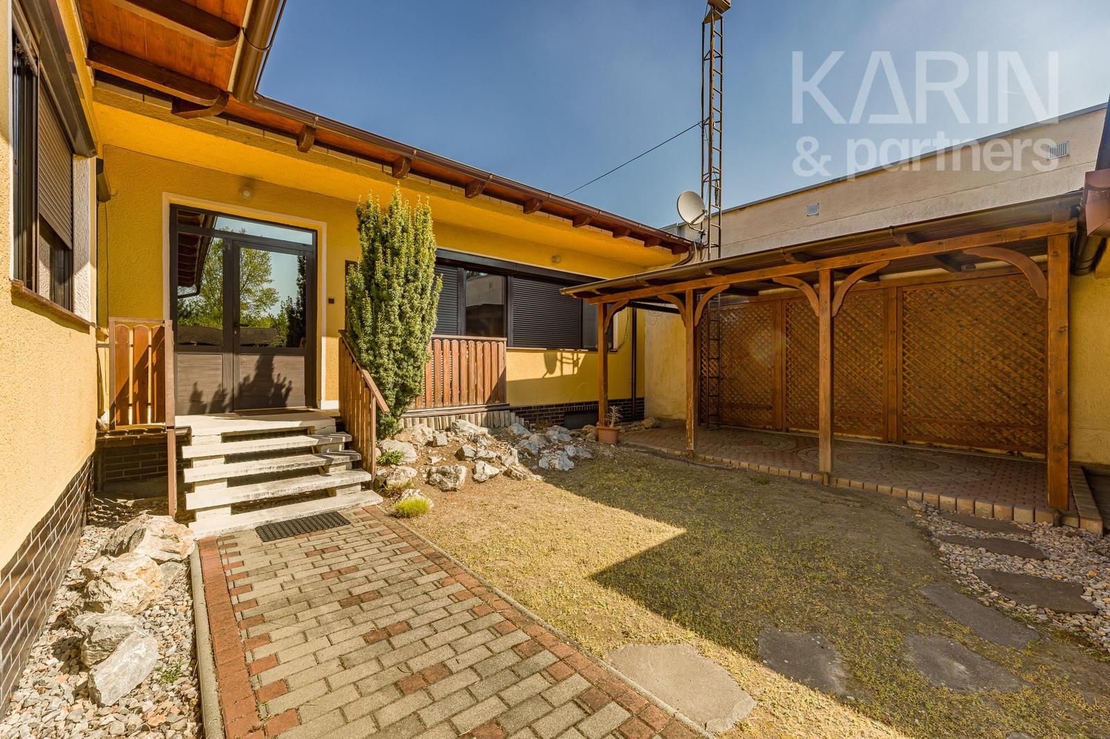 Výnimočný rodinný dom v tichej lokalite – Komárno, Nová Stráž