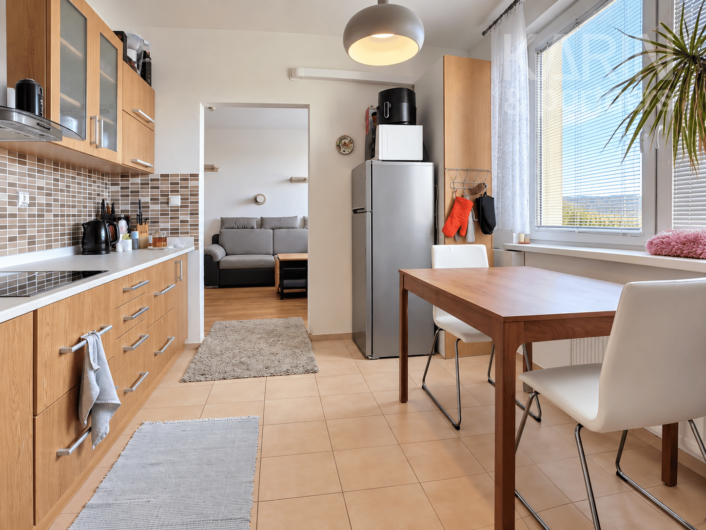 REZERVOVANÉ 3-izbový byt 75,5 m² s 2 klimatizáciami, šatníkom a balkónom – Tlmače, Lipník ul.Lipová