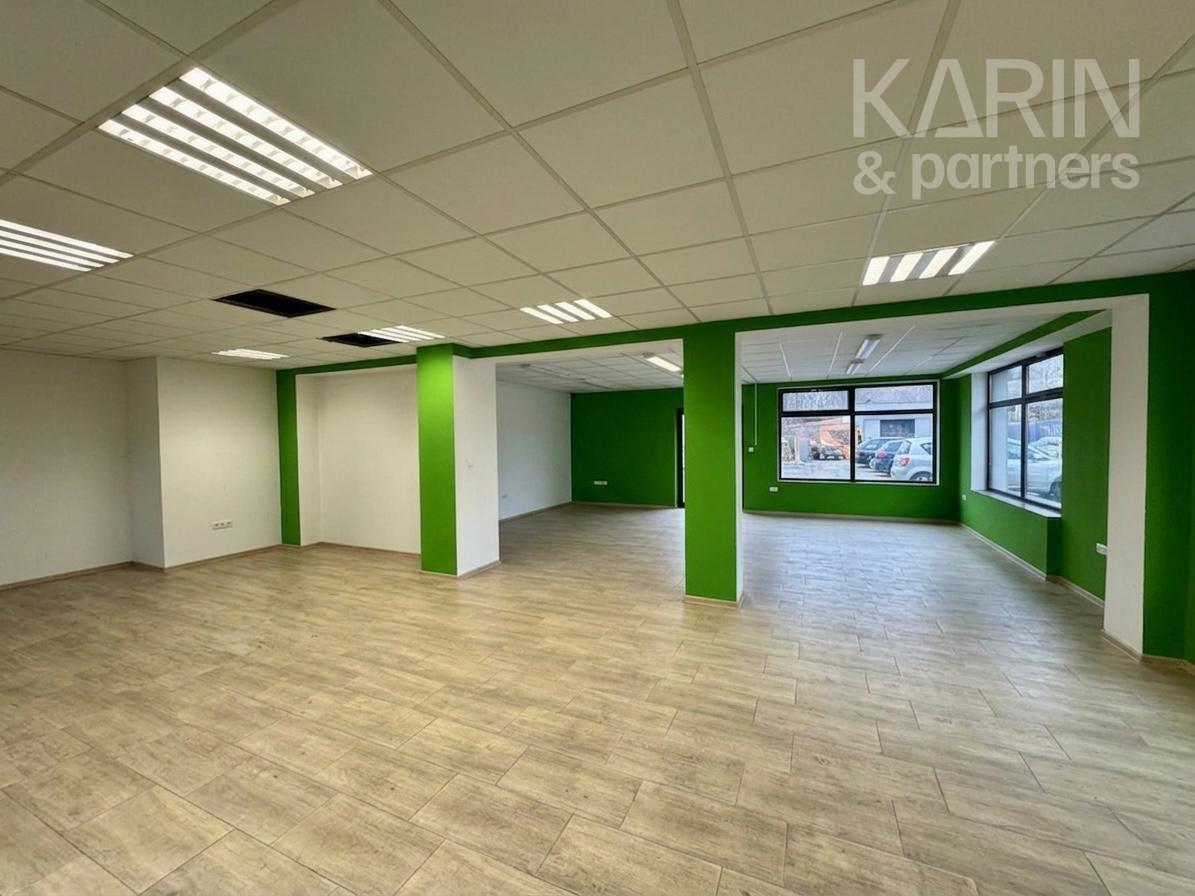 UNIVERZÁLNY PRIESTOR 80 m², STANIČNÁ UL. - HOLÍČ