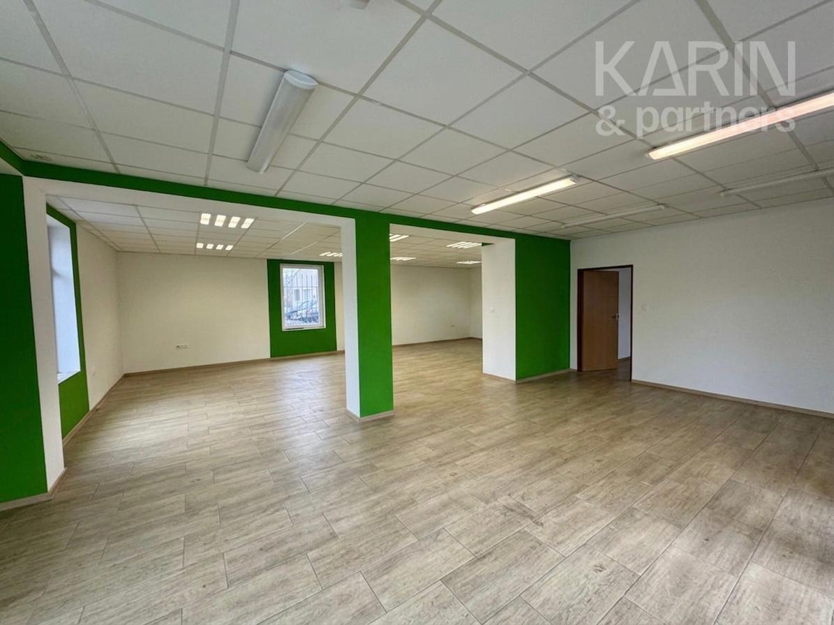 UNIVERZÁLNY PRIESTOR 80 m², STANIČNÁ UL. - HOLÍČ – fotka 2