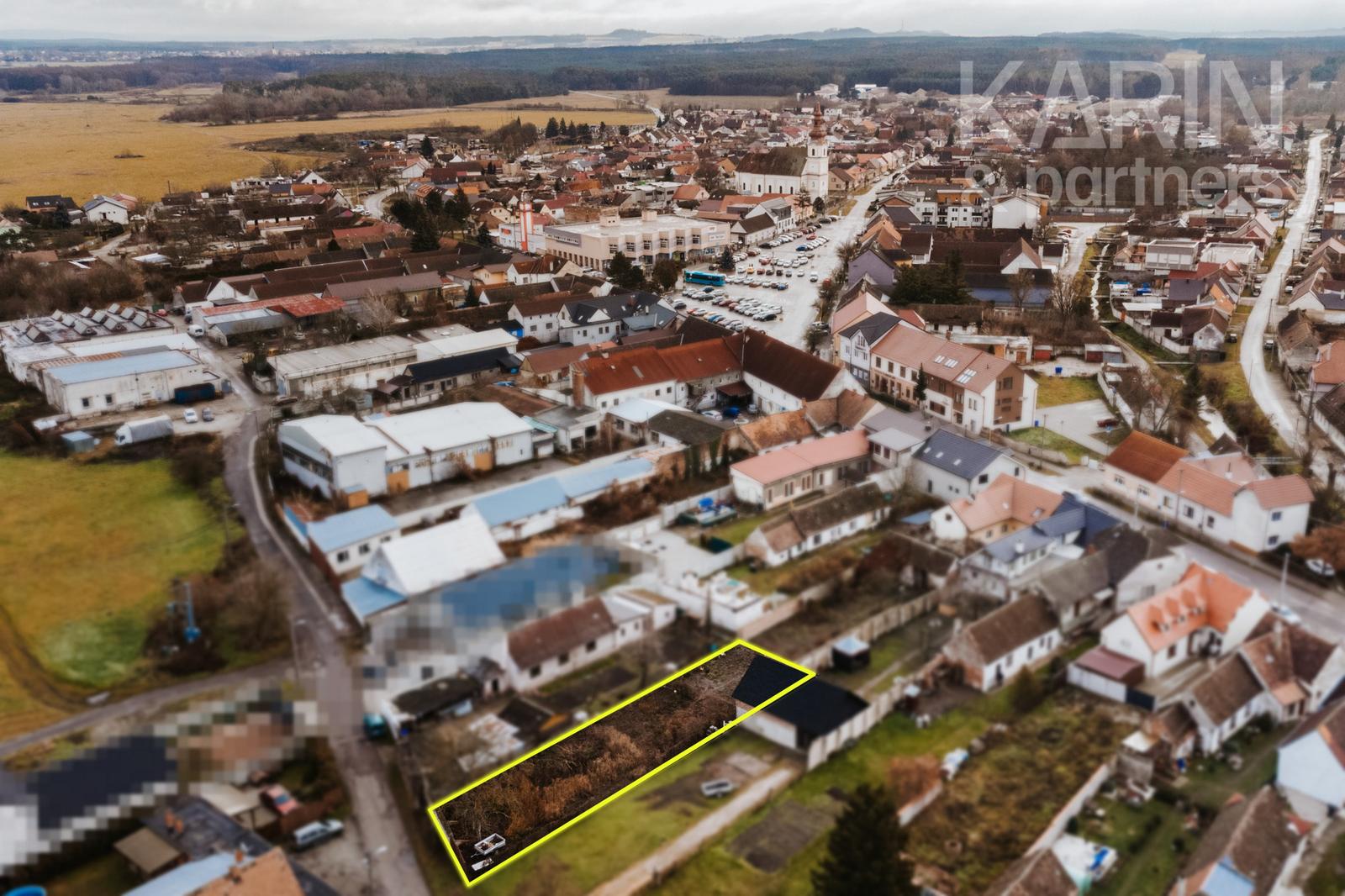 Stavebný pozemok v meste Šaštín - Stráže neďaleko hlavného námestia