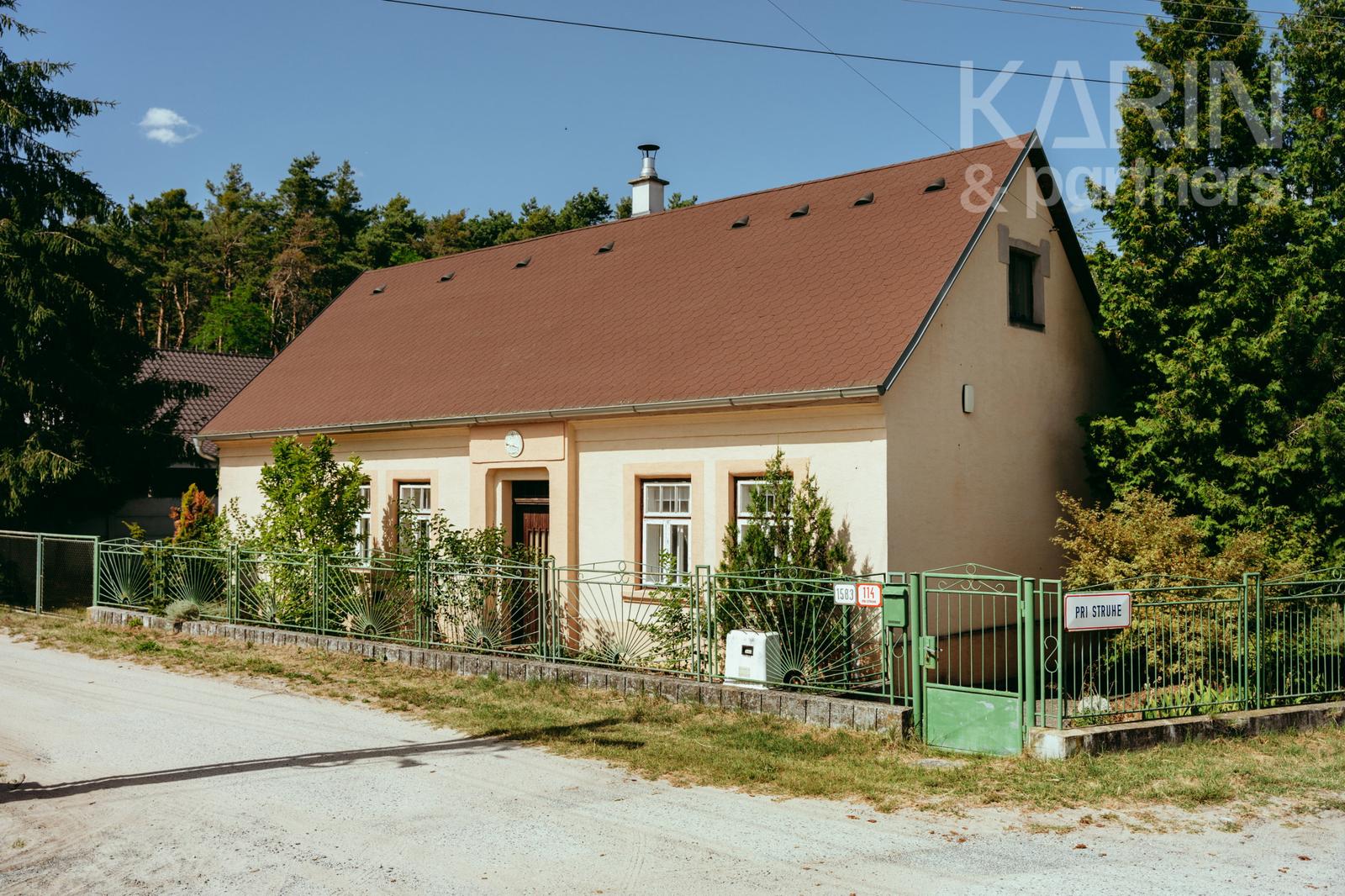 5i rodinný dom/chalupa pri borovicovom lese v obci Borský Mikuláš – fotka 2