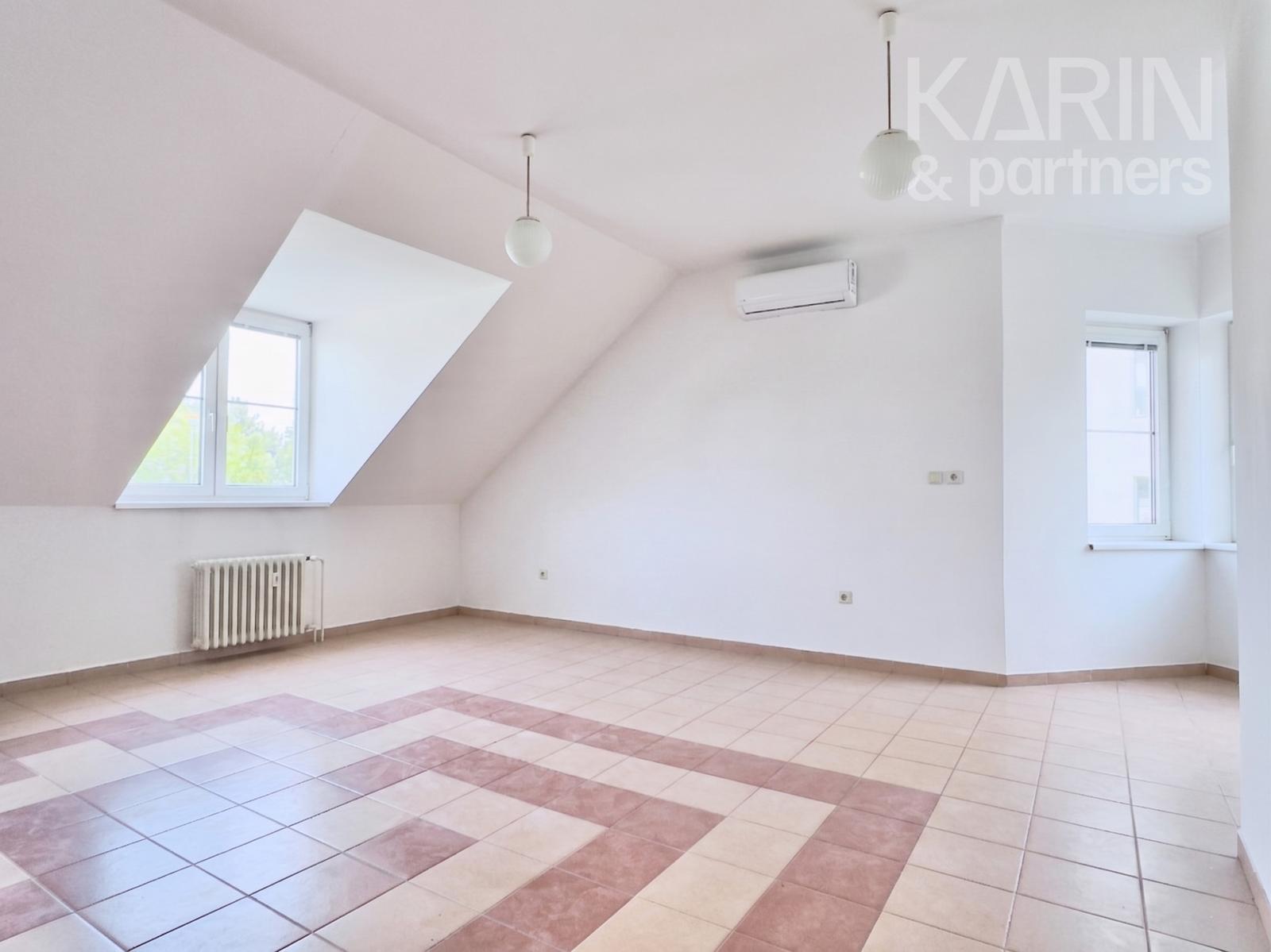 Klimatizovaný priestor s možnosťou rozdelenia podľa vašich potrieb, 36 m2, Gen. L. Svobodu, Senica – fotka 2