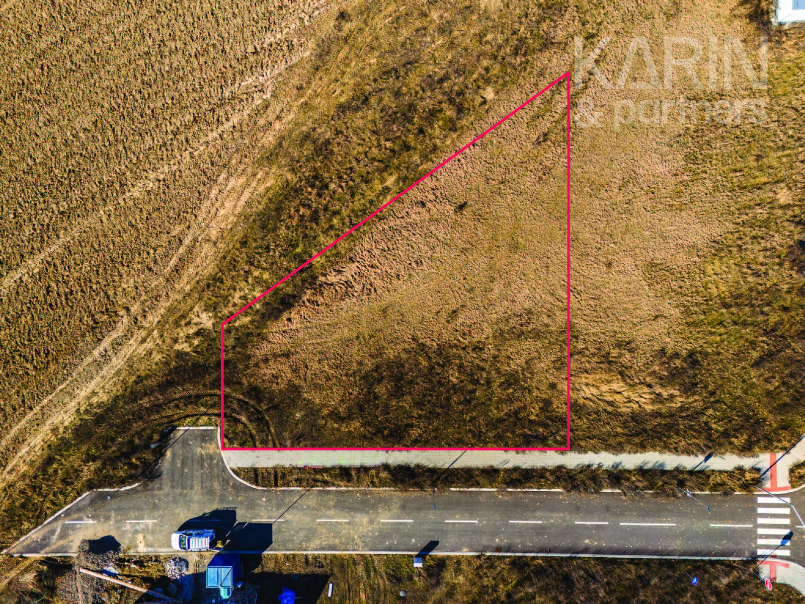 Pozemok 559 m² s projektom – ideálny na výstavbu vášho domu – fotka 2