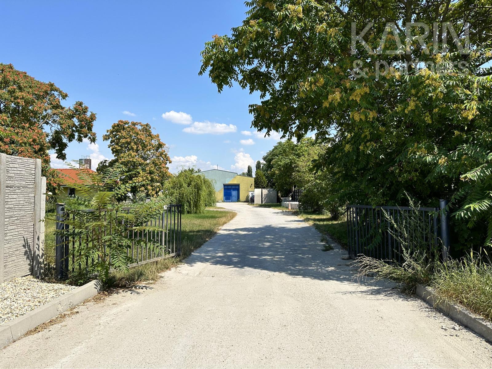 INVESTIČNÁ NEHNUTEĽNOSŤ - PRIEMYSELNÁ ZÓNA - VÝROBNÝ AREÁL – fotka 2