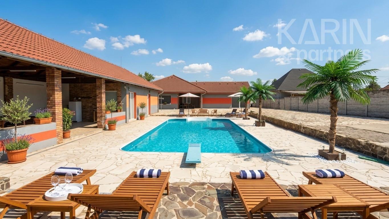 EXKLUZÍVNE: Hacienda - RD 4i+2i dvojgeneračný, Bazén, Vnútorný bazén, Krytá párty terasa