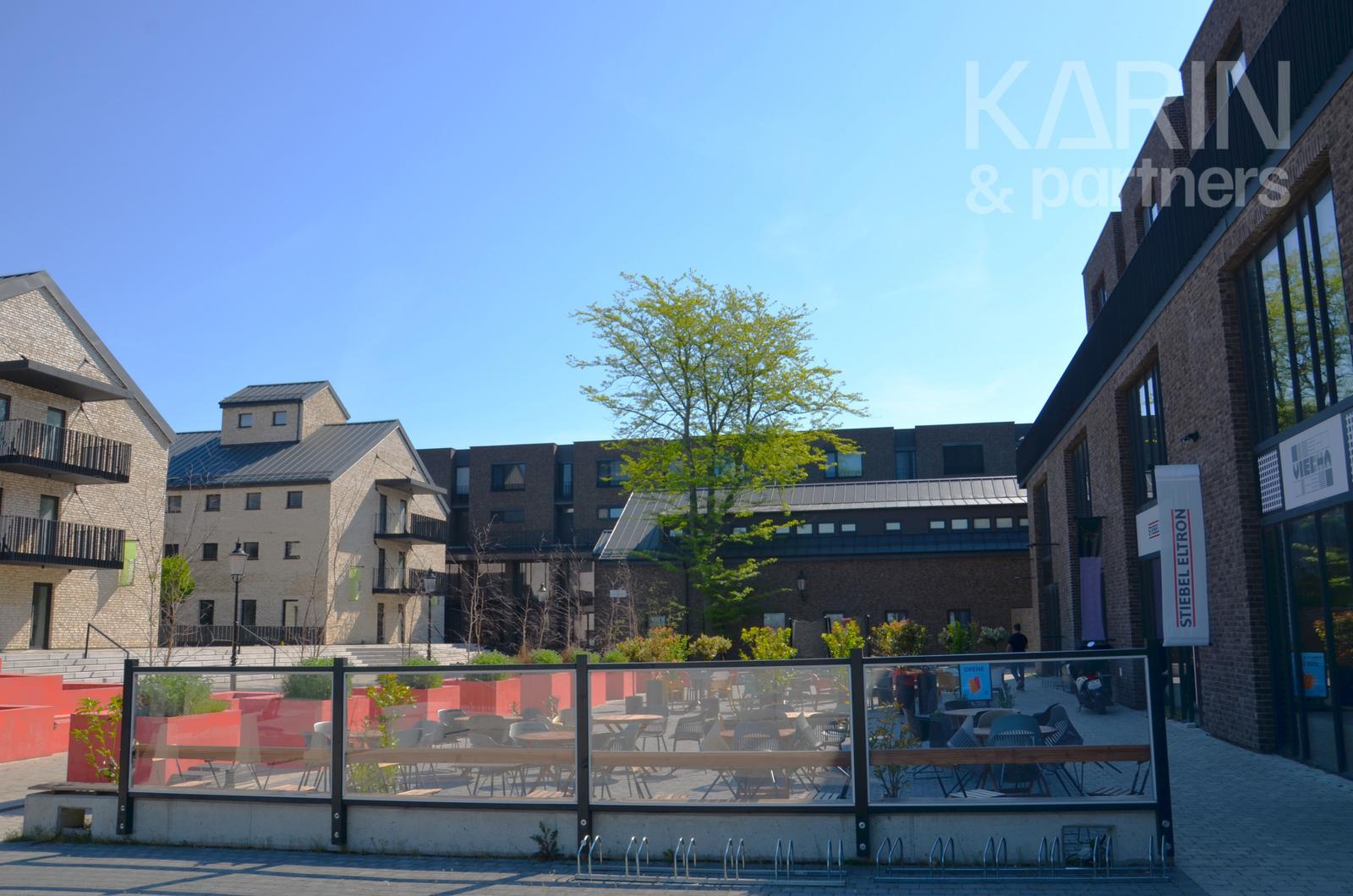NA PREDAJ OBCHODNÝ PRIESTOR S PREDZÁHRADKOU, V PROJEKTE DVE SÝPKY, BRATISLAVA JAROVCE, CENA S DPH: 328.000 € – fotka 2