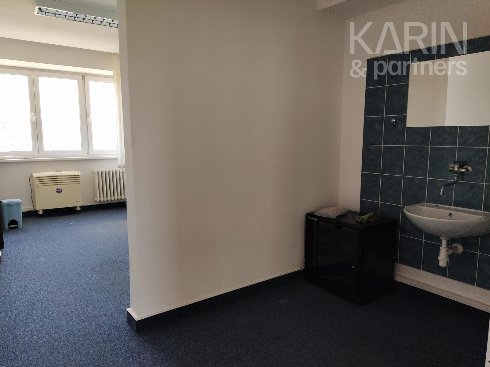 LEN: 210.-€/ mesiac prenájom kancelária/ viacúčelová miestnosť 20,3m2 s umývadlom! + parkovanie, Bulharská ul., BA II., Trnávka
