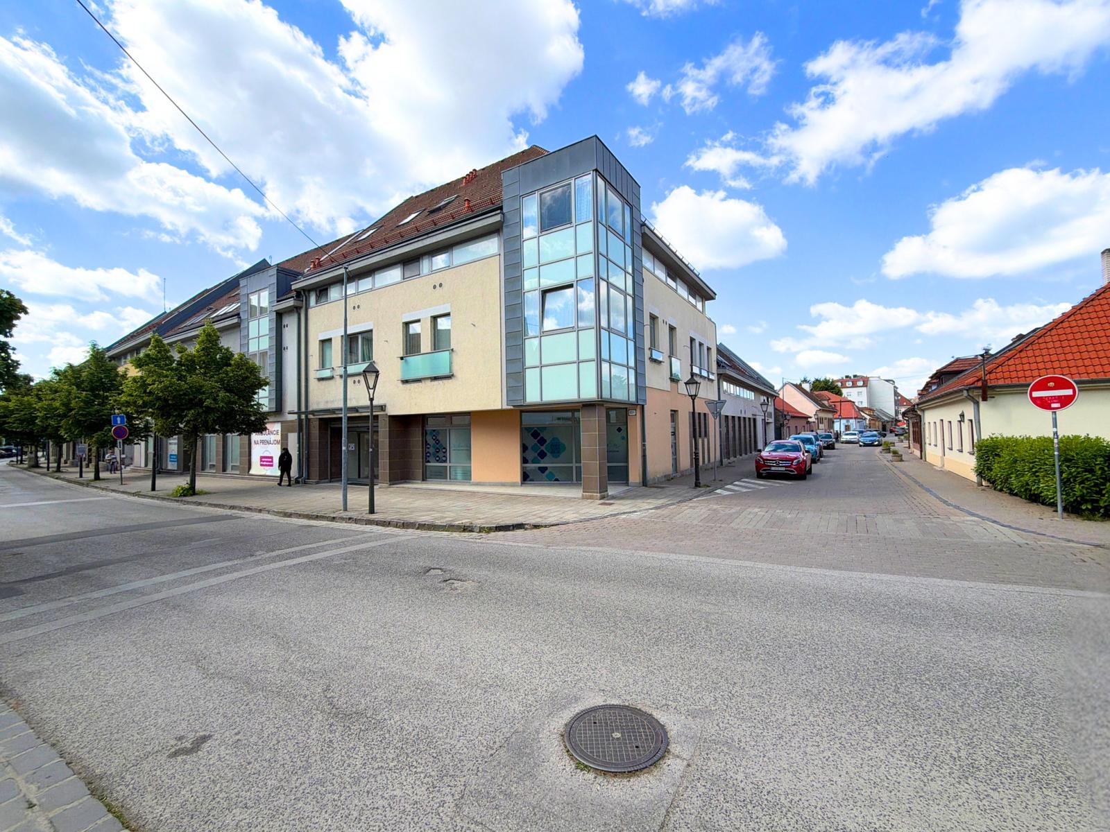 Prenájom prízemných priestorov pre zdravotnícke účely priamo v historickom centre mesta Trnava