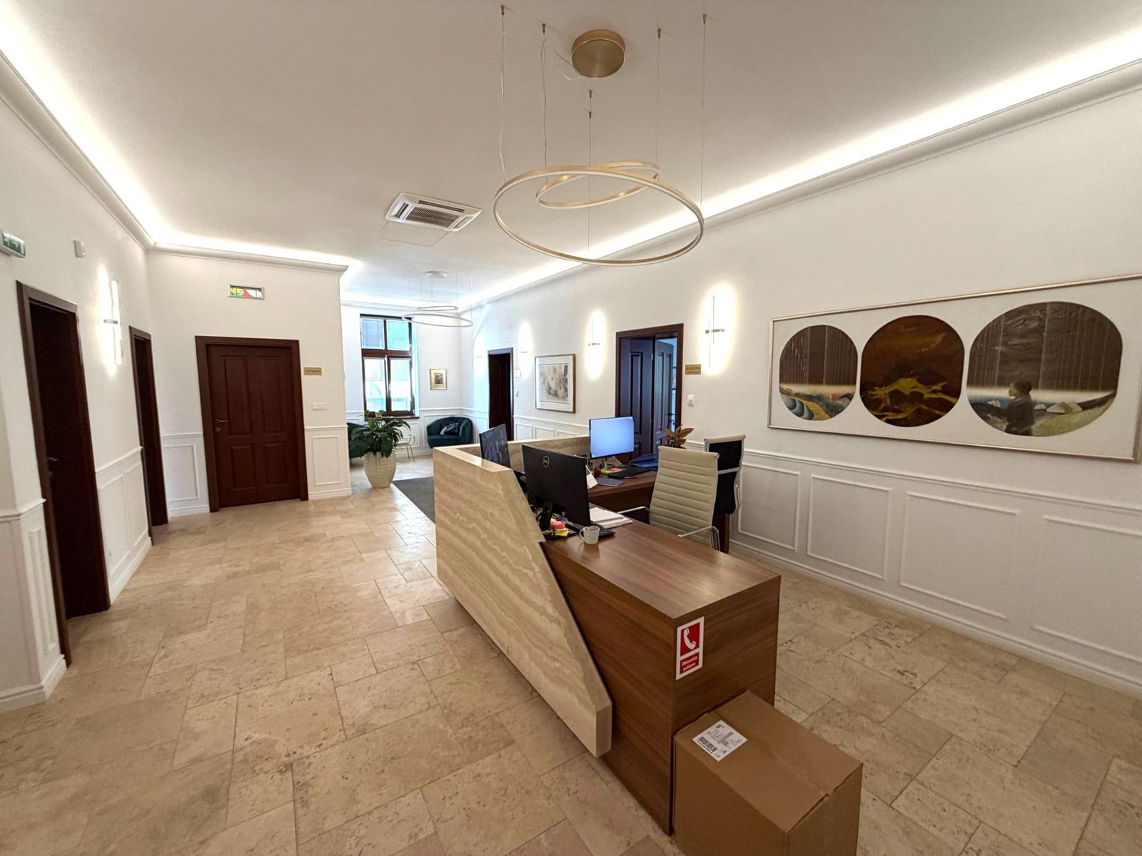 Kancelárske priestory 143 m² na prenájom v historickom centre mesta na Štefanovičovej ulici, Bratislava - Staré Mesto