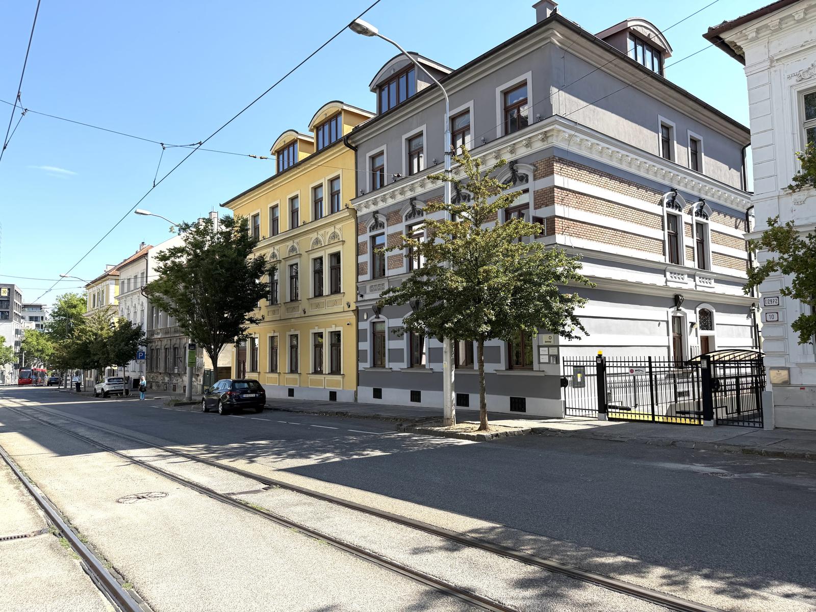 Kancelárske priestory 143 m² na prenájom v historickom centre mesta na Štefanovičovej ulici, Bratislava - Staré Mesto – fotka 2