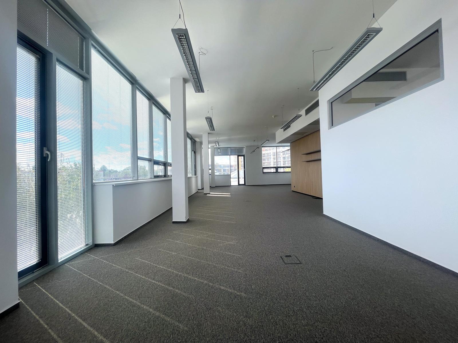 Prenájom moderných kancelárií od 24 m² do 138 m² v skvelej lokalite na Galvaniho ulici, Bratislava – Ružinov