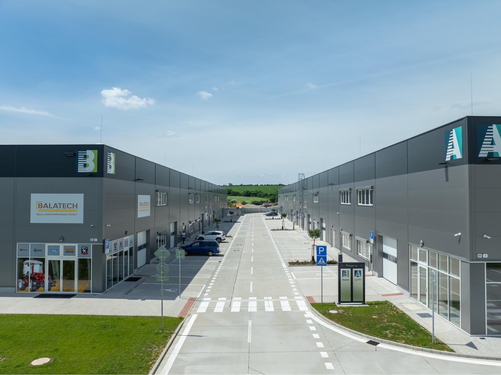 Prenájom priestoru Obchod, Sklad, Kancelária pod jednou strechou od 470 m² s tepelnými čerpadlami v meste Nitra – fotka 2