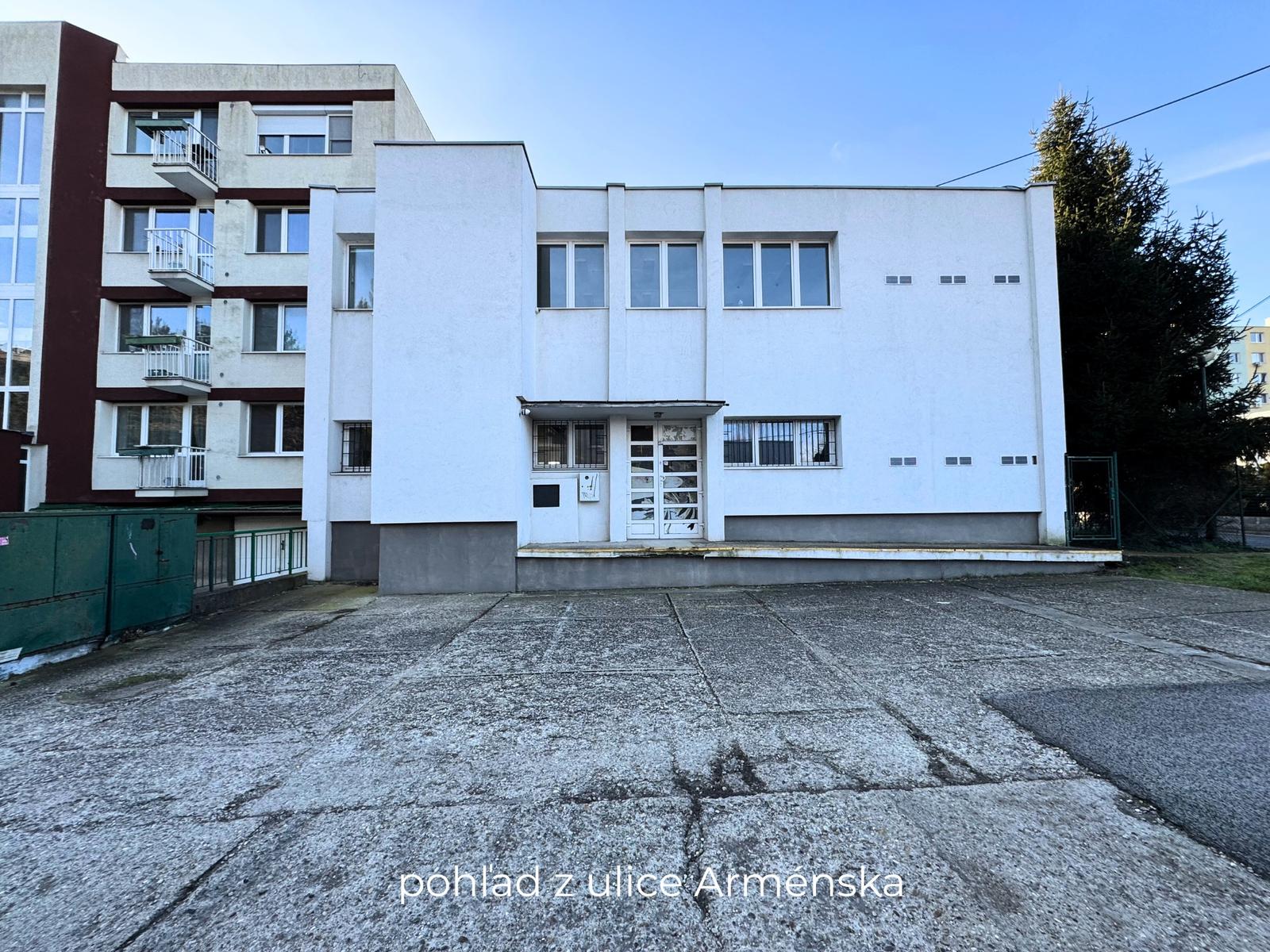 Objekt na predaj 332,5 m² pre účely podnikania v meste Bratislava, časť Vrakuňa – fotka 2