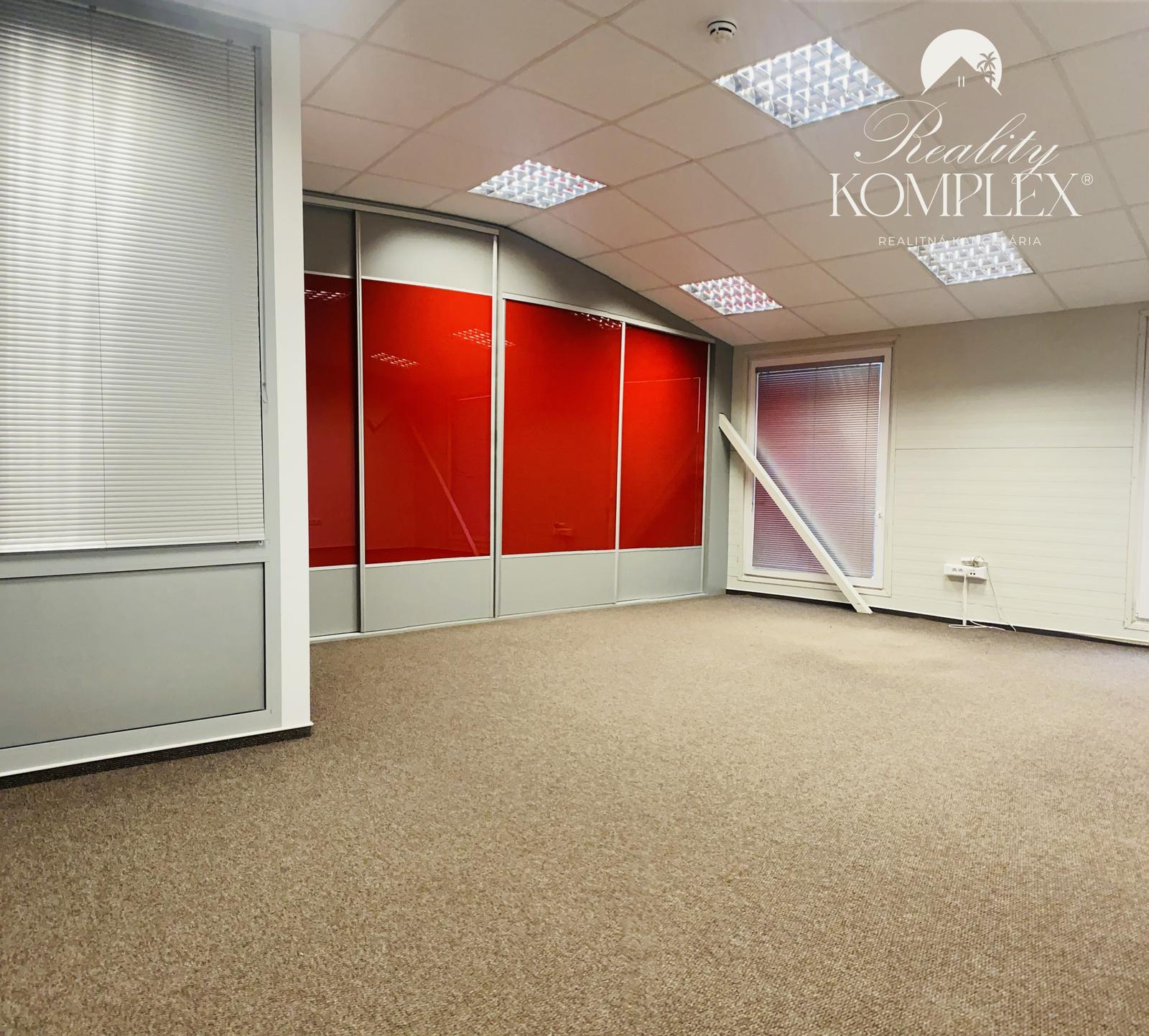 Reality KOMPLEX s.r.o Vám ponúka na prenájom  moderné nebytové priestory v rušnej lokalite mesta Komárno o výmere 270 m2!!!l