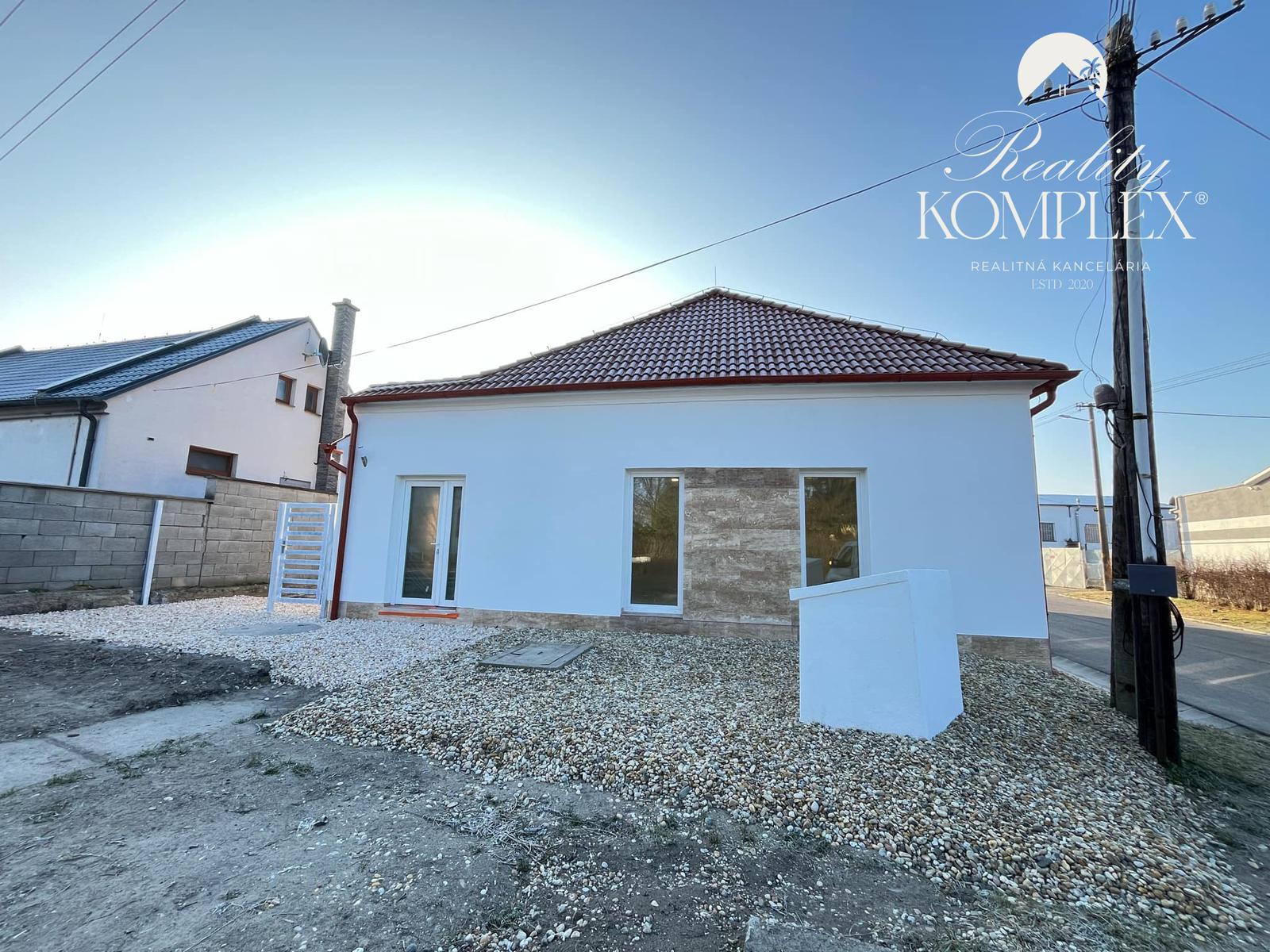 Reality KOMPLEX s.r.o. Vám ponúka  na predaj budovu na BÝVANIE aj PODNIKANIE v Novej Stráži