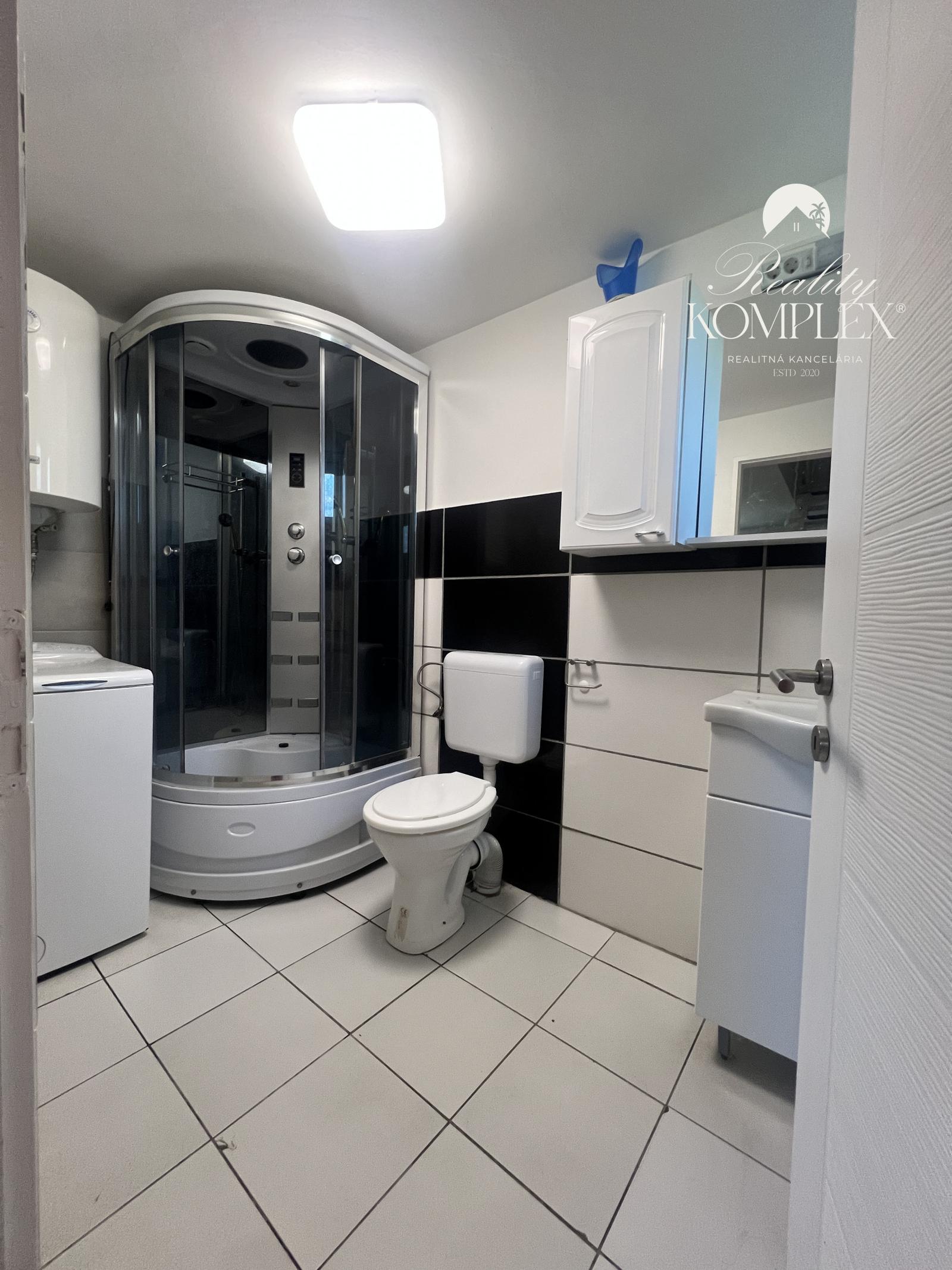 Útulný víkendový domček v Győri (HU) na PREDAJ za dobrú cenu!! – fotka 2