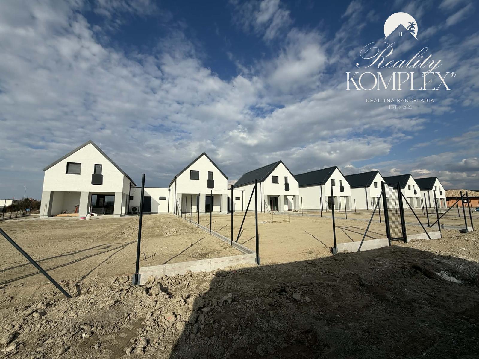 Reality KOMPLEX s.r.o Vám ponúka na predaj predaj novostavbu v Kolárove – fotka 2