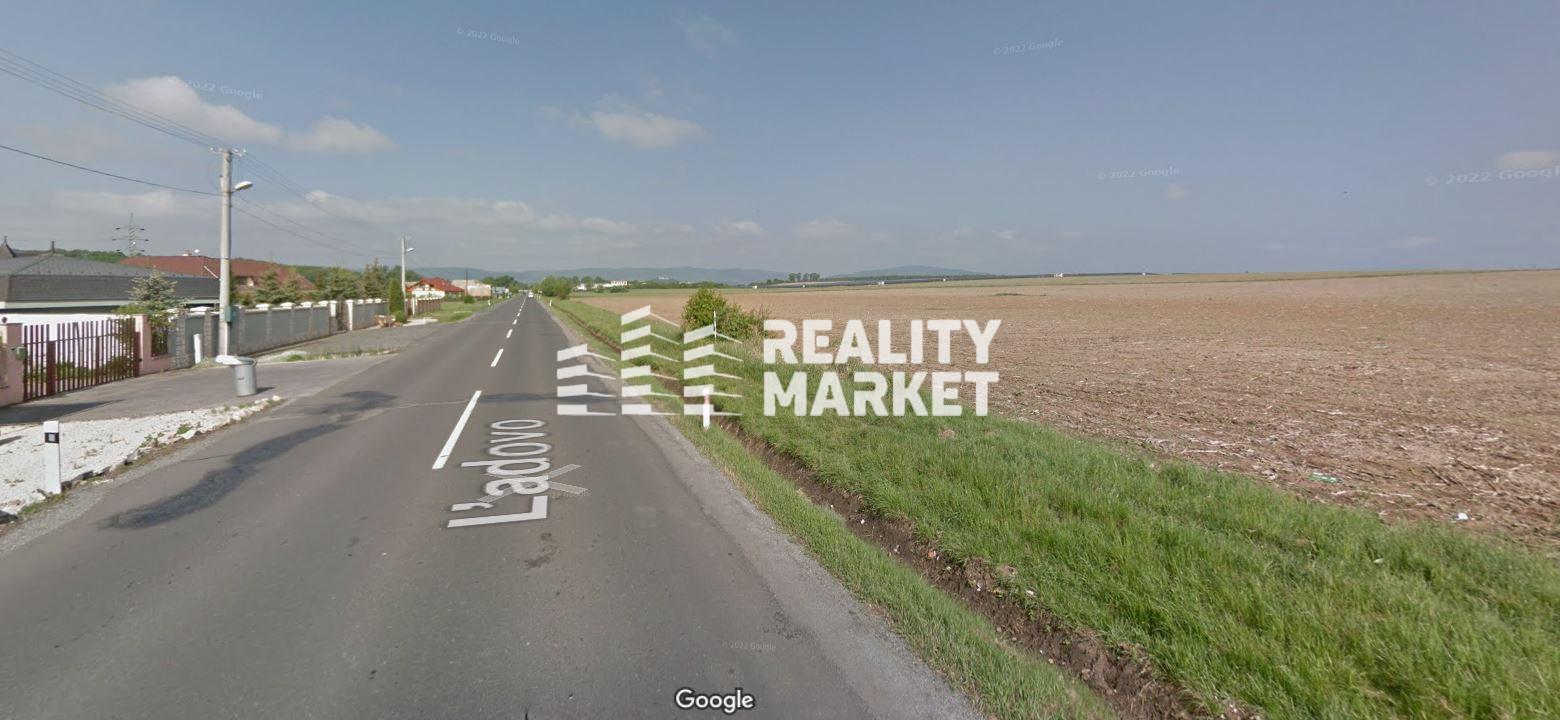 Ponúkame NA PREDAJ lukratívny pozemok 13,4 ha v LUČENCI – fotka 2
