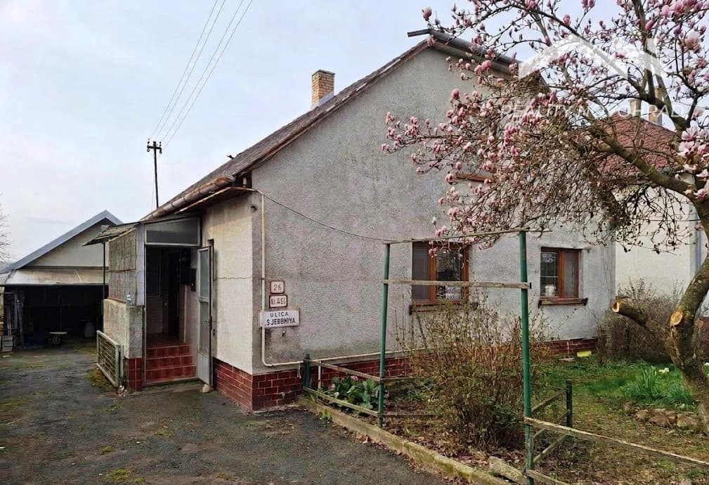OPATOVÁ- 4-i DOM S NAJKRAJŠÍM  ZÁPADOM SLNKA TERASA-ALTÁNOK- GARÁŽ