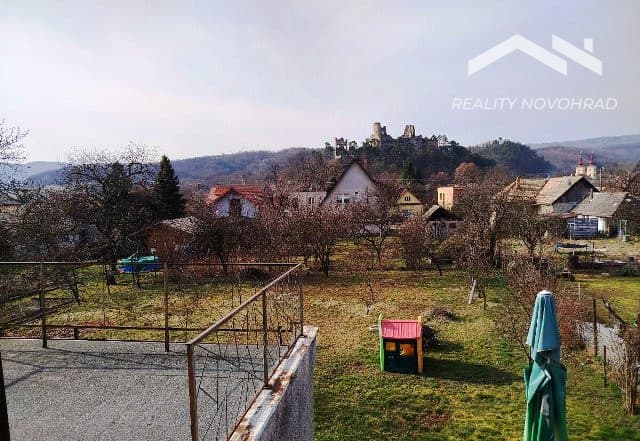 RD v DIVÍNE  okr. Lučenec s výhľadom na hrad - bývanie s chuťou histórie – fotka 2