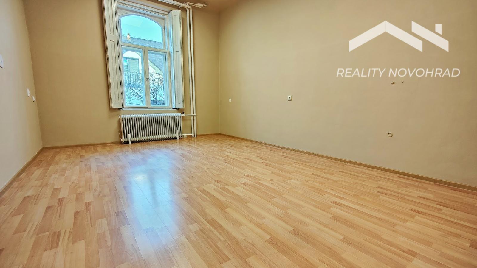 Priestor pre ambulanciu, kanceláriu či služby v centre mesta s vlastným parkovaním